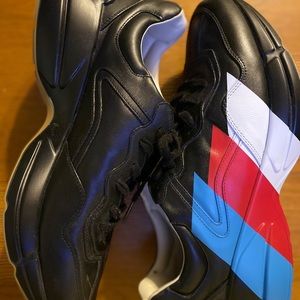 Gucci Rython Sneakers